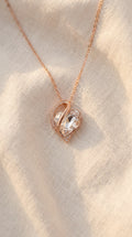 ELENA - Collier coeur asymétrique cristal